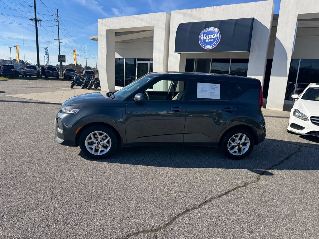 2022 Kia Soul Image 2