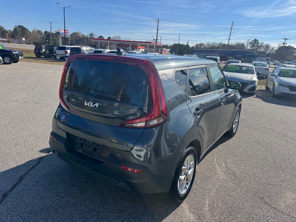 2022 Kia Soul Image 5