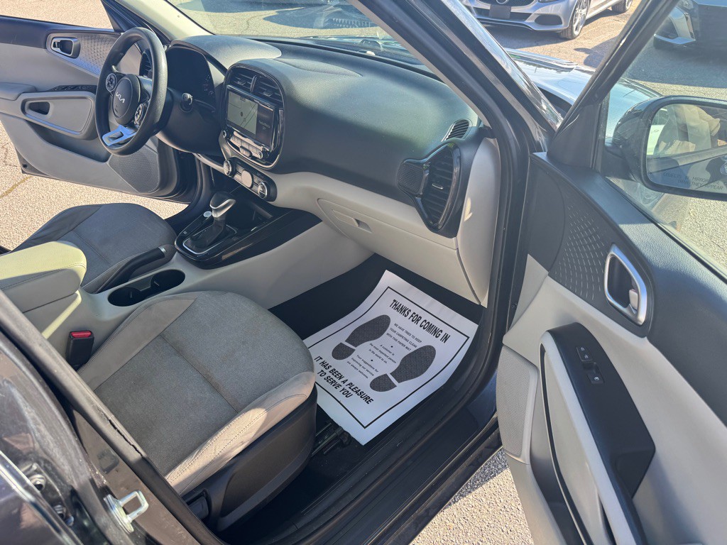 2022 Kia Soul Image 16