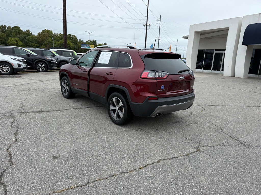 2019 Jeep Cherokee Image 3