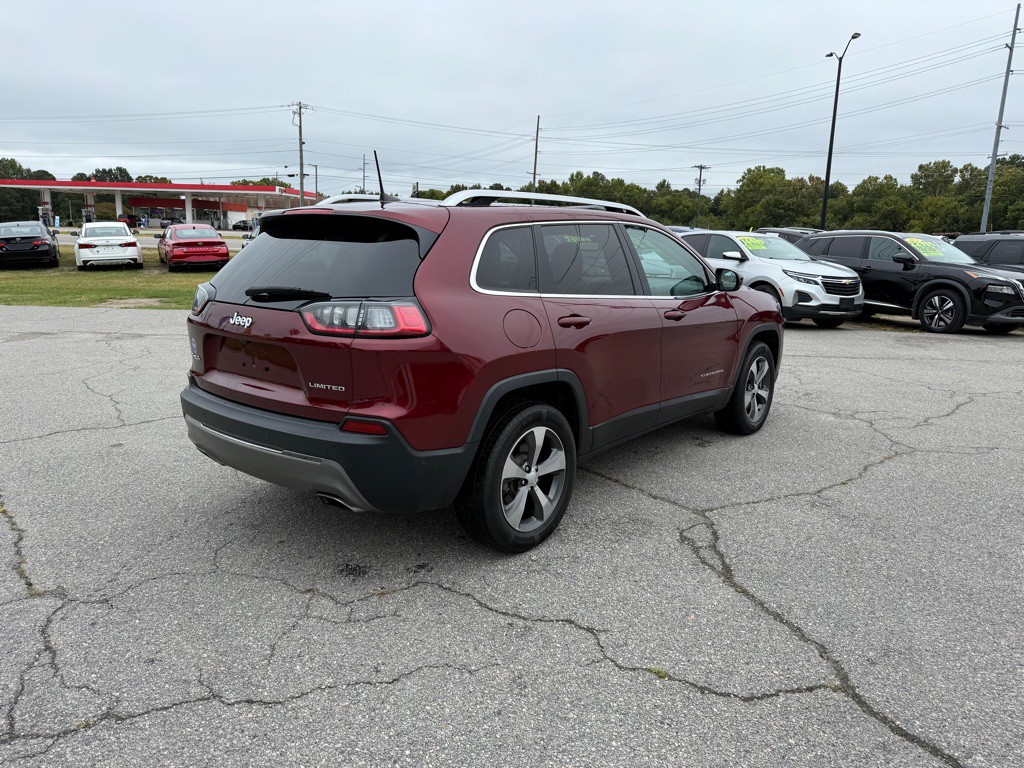 2019 Jeep Cherokee Image 5