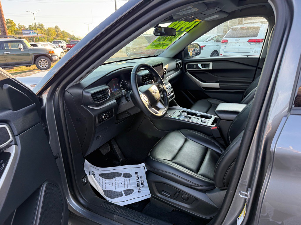 2023 Ford Explorer Image 12