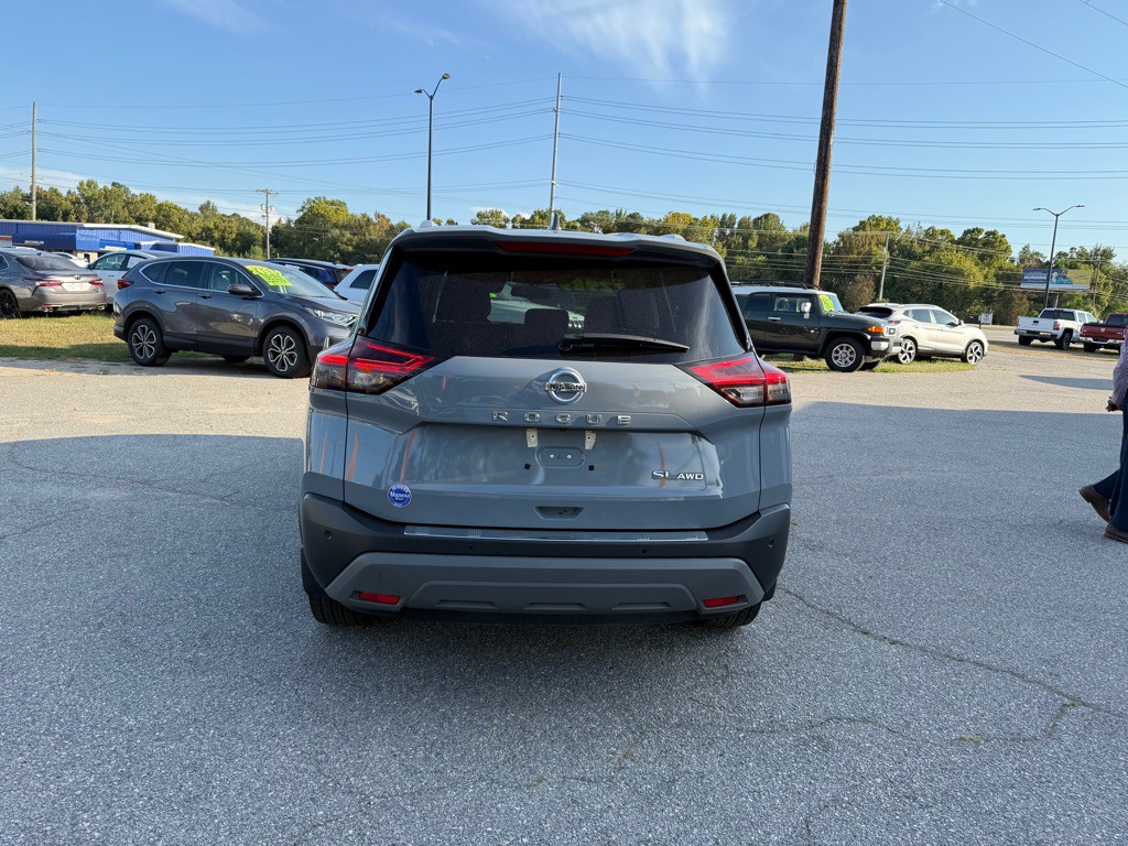 2021 Nissan Rogue Image 4