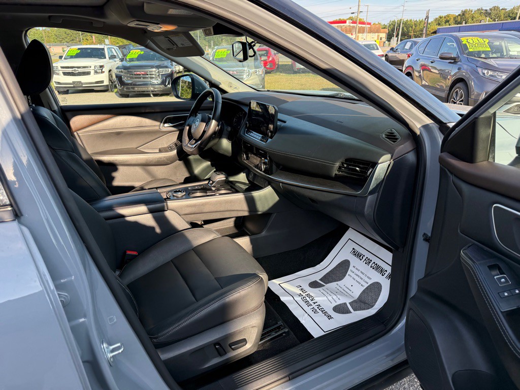 2021 Nissan Rogue Image 9