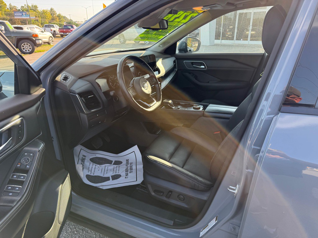 2021 Nissan Rogue Image 14