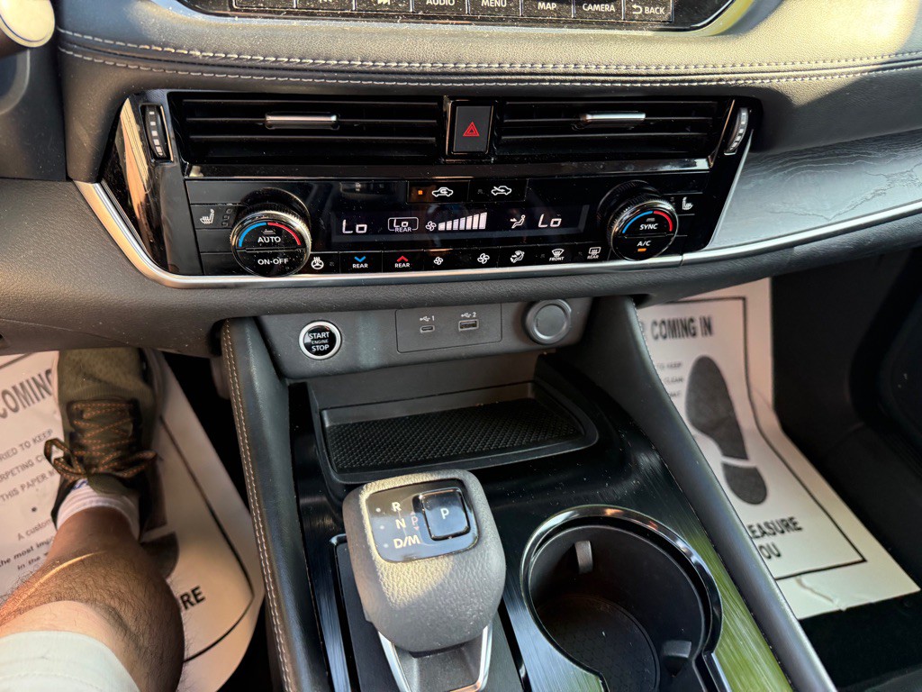 2021 Nissan Rogue Image 16