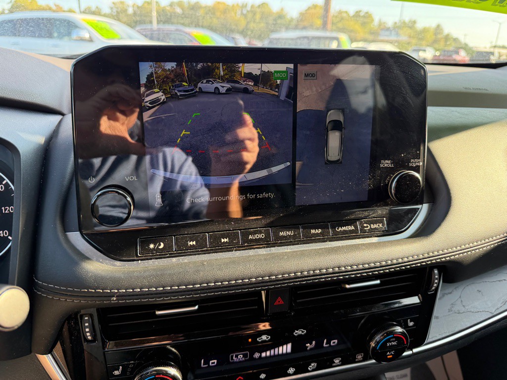 2021 Nissan Rogue Image 18