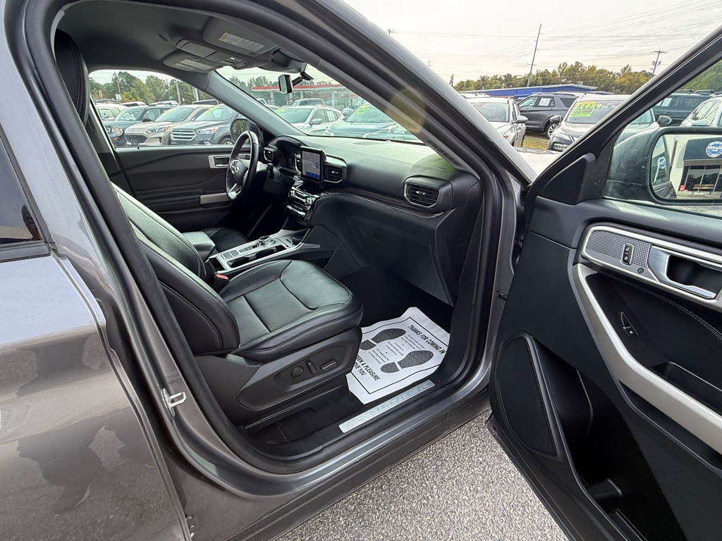 2023 Ford Explorer Image 9