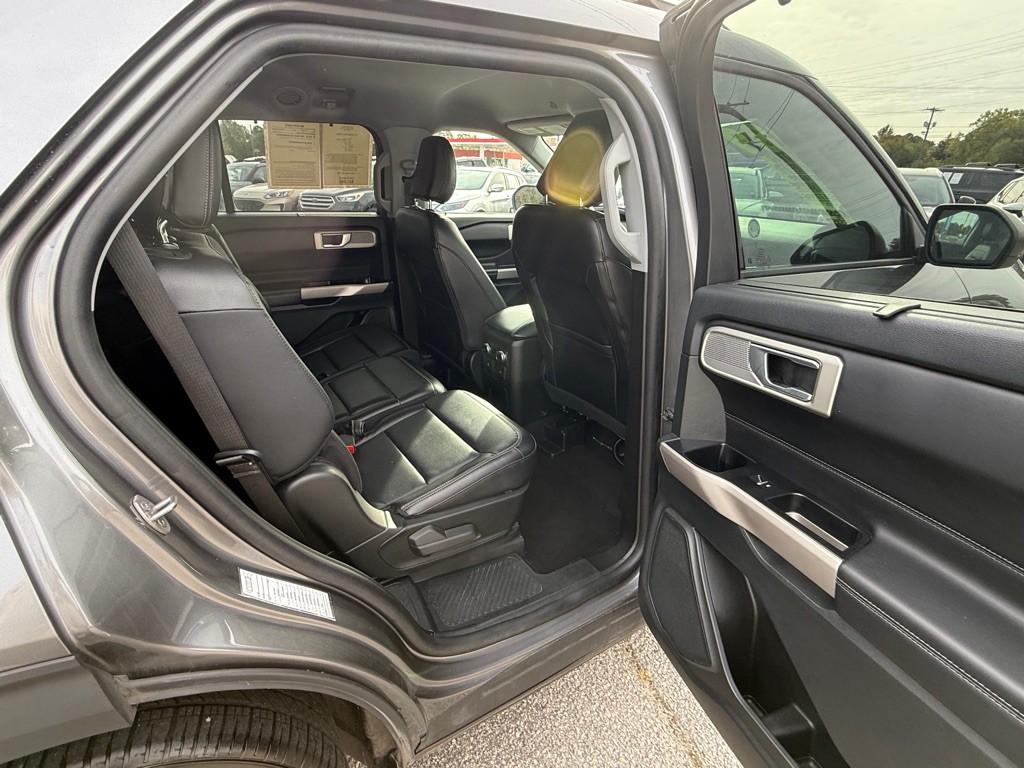 2023 Ford Explorer Image 10