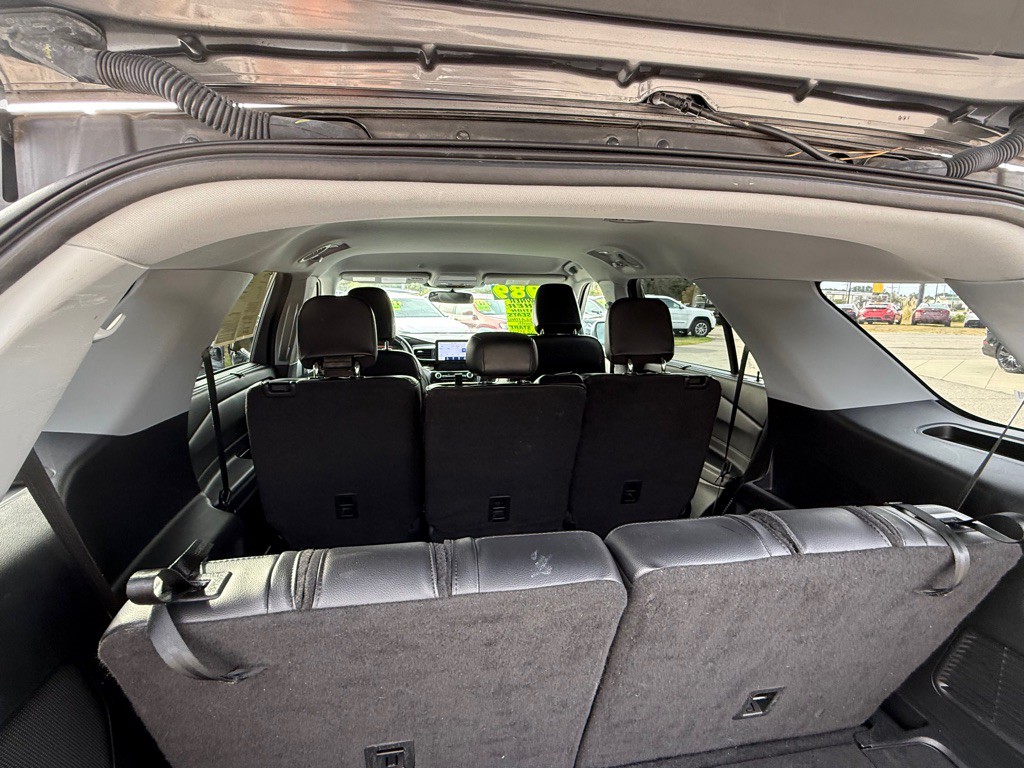 2023 Ford Explorer Image 12