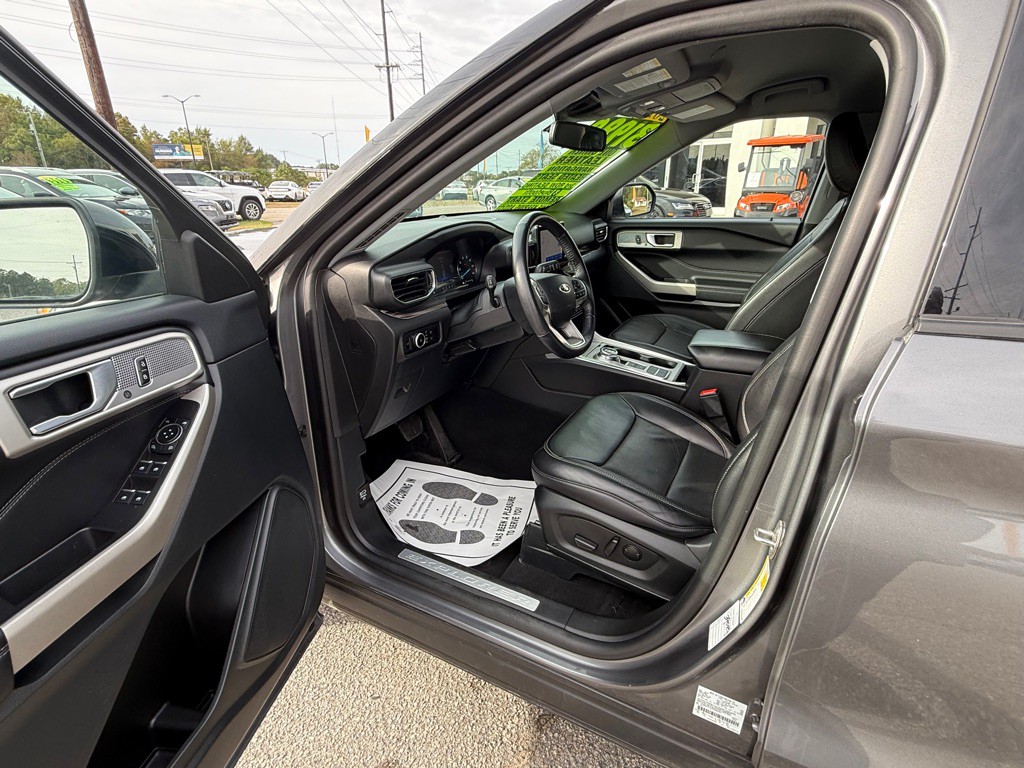 2023 Ford Explorer Image 16