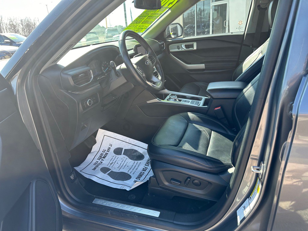 2023 Ford Explorer Image 11