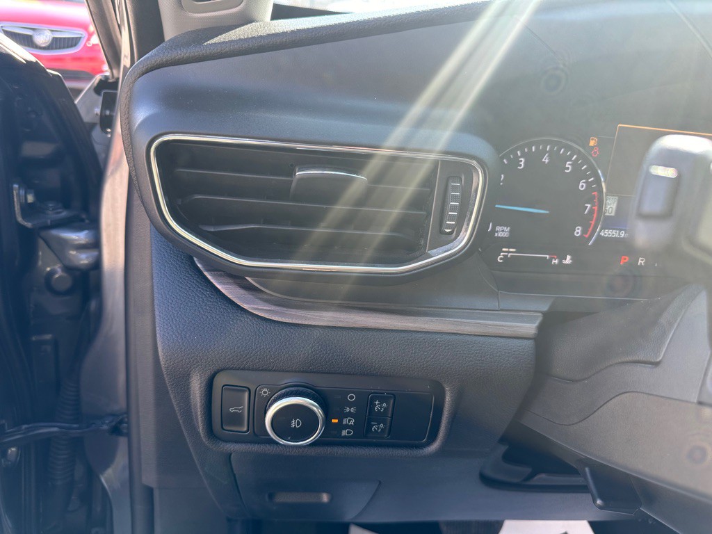 2023 Ford Explorer Image 13