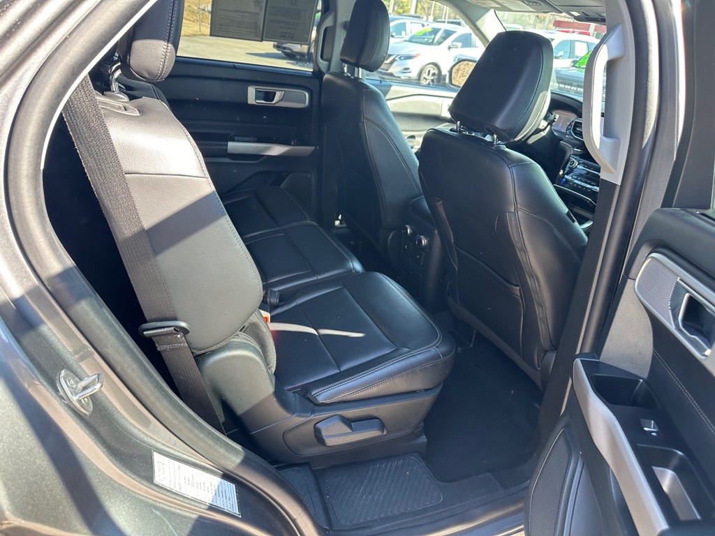 2023 Ford Explorer Image 25