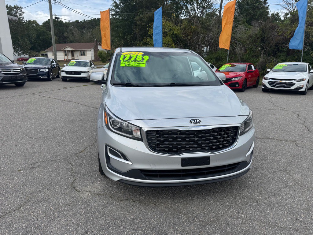 2021 Kia Sedona Image 8