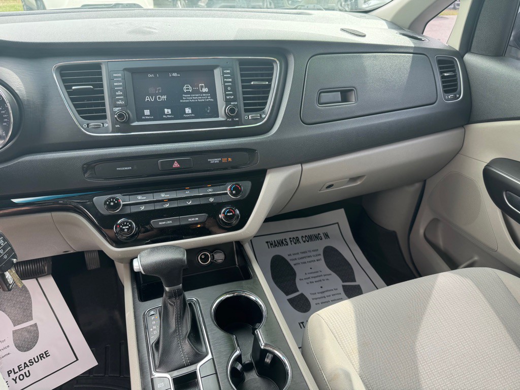 2021 Kia Sedona Image 12