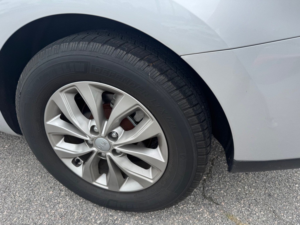 2021 Kia Sedona Image 17