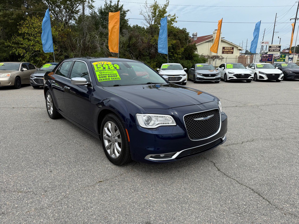 2017 Chrysler 300 Image 7