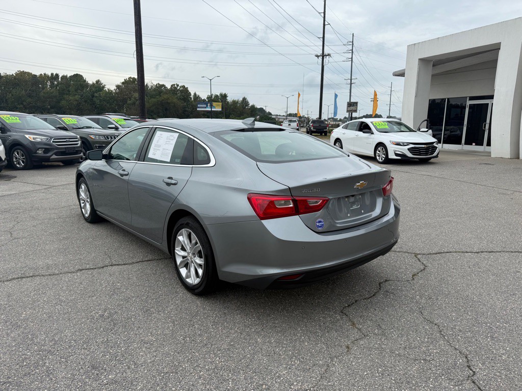 2024 Chevrolet Malibu Image 3