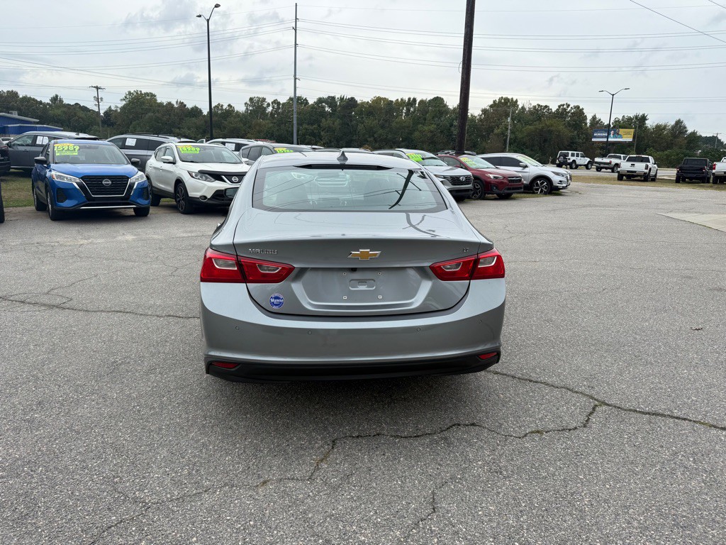 2024 Chevrolet Malibu Image 4