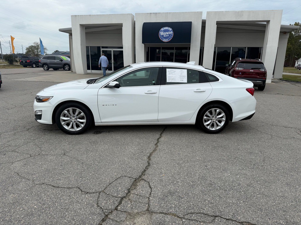 2024 Chevrolet Malibu Image 2