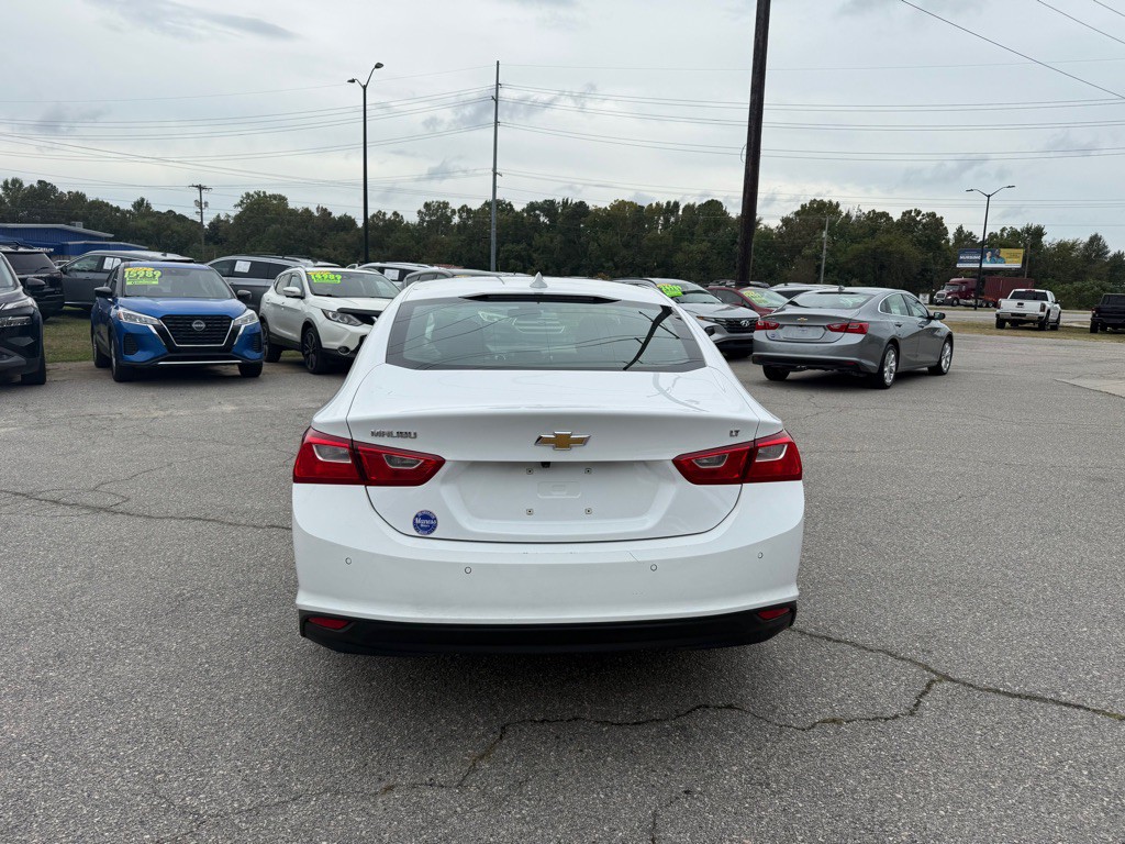 2024 Chevrolet Malibu Image 4