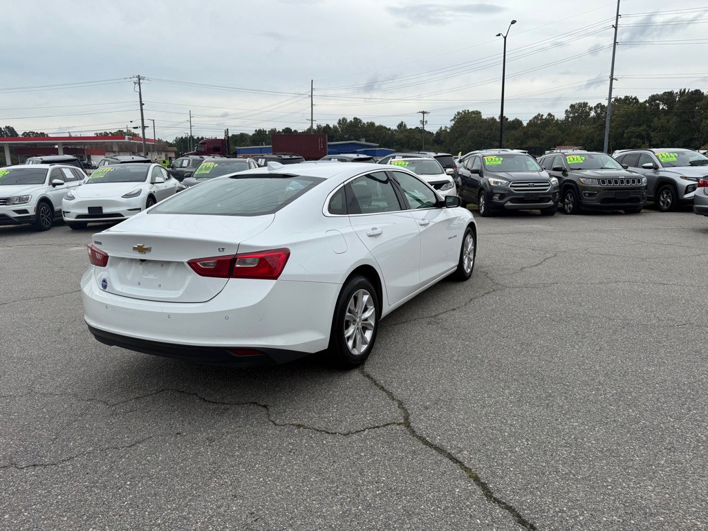2024 Chevrolet Malibu Image 5