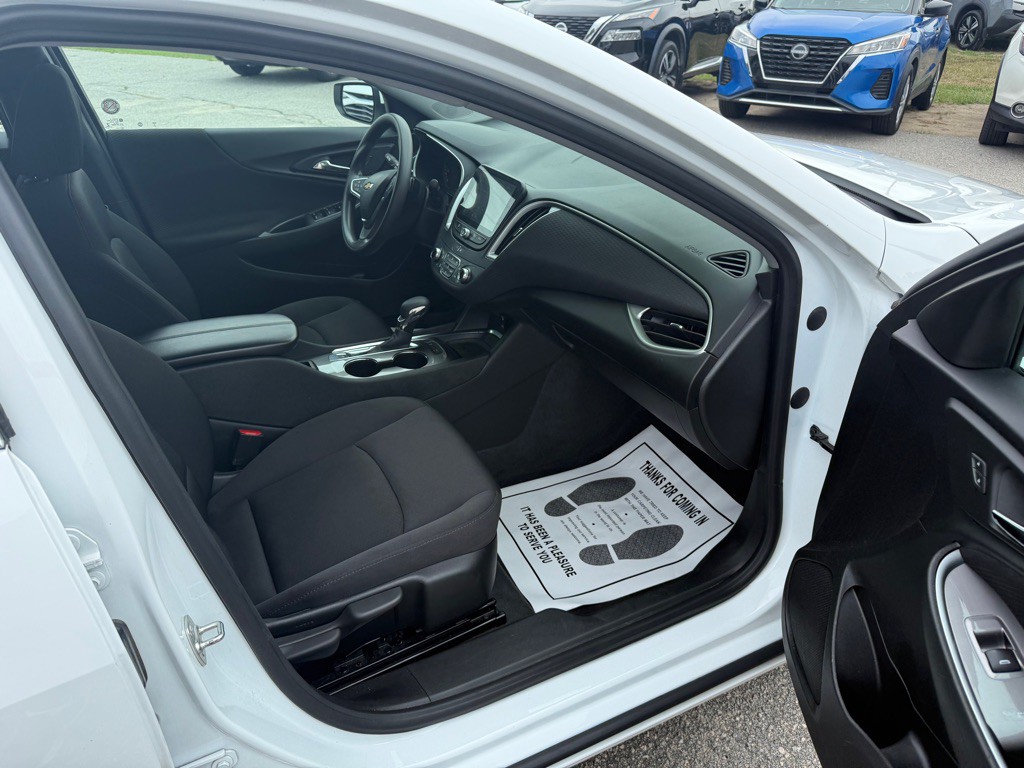 2024 Chevrolet Malibu Image 9