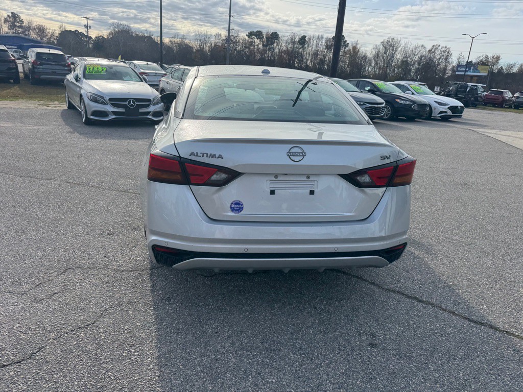2024 Nissan Altima Image 4