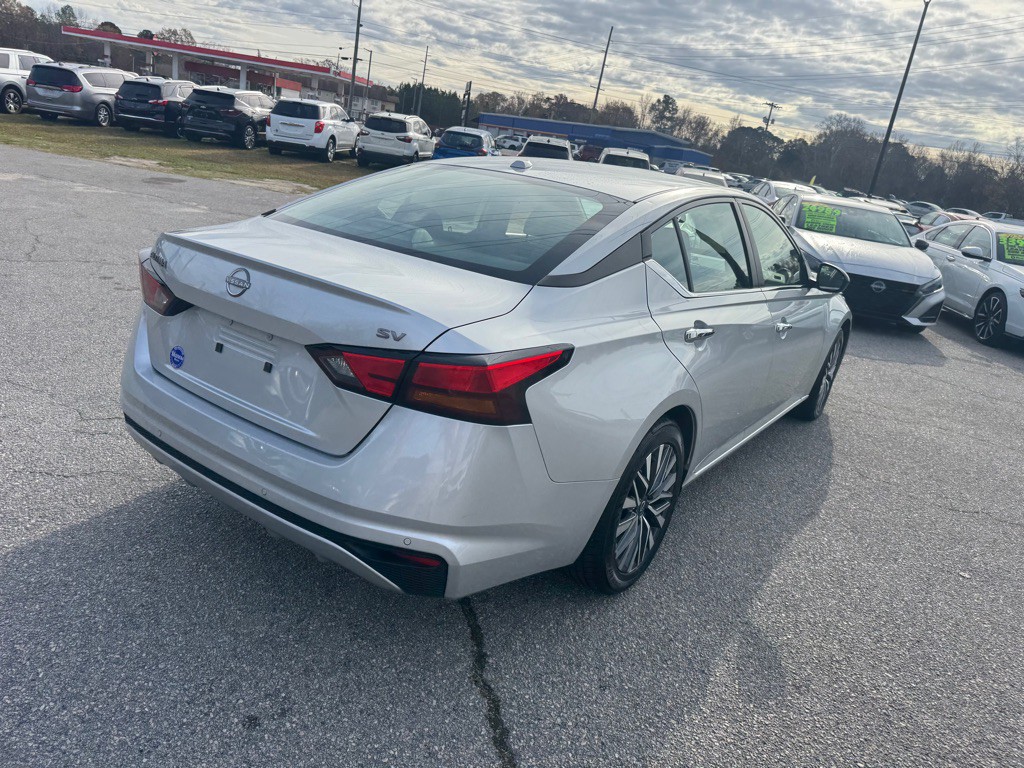 2024 Nissan Altima Image 5