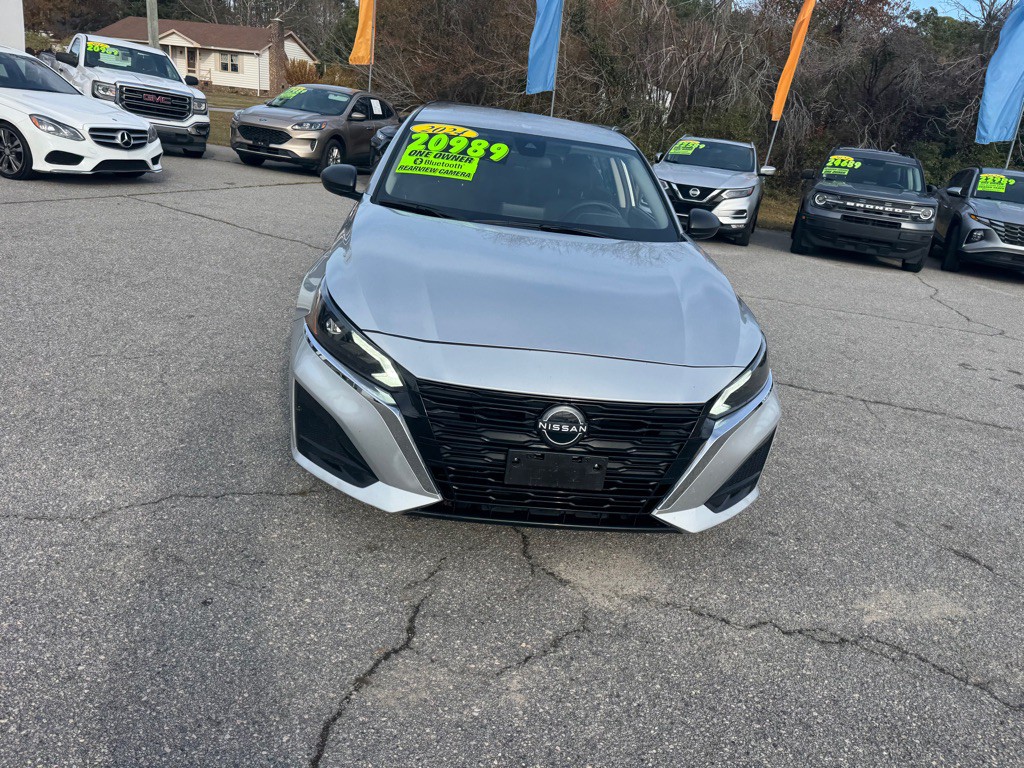 2024 Nissan Altima Image 8