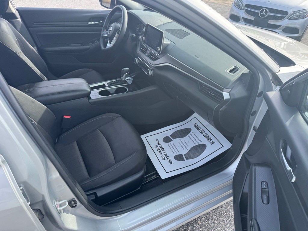 2024 Nissan Altima Image 16