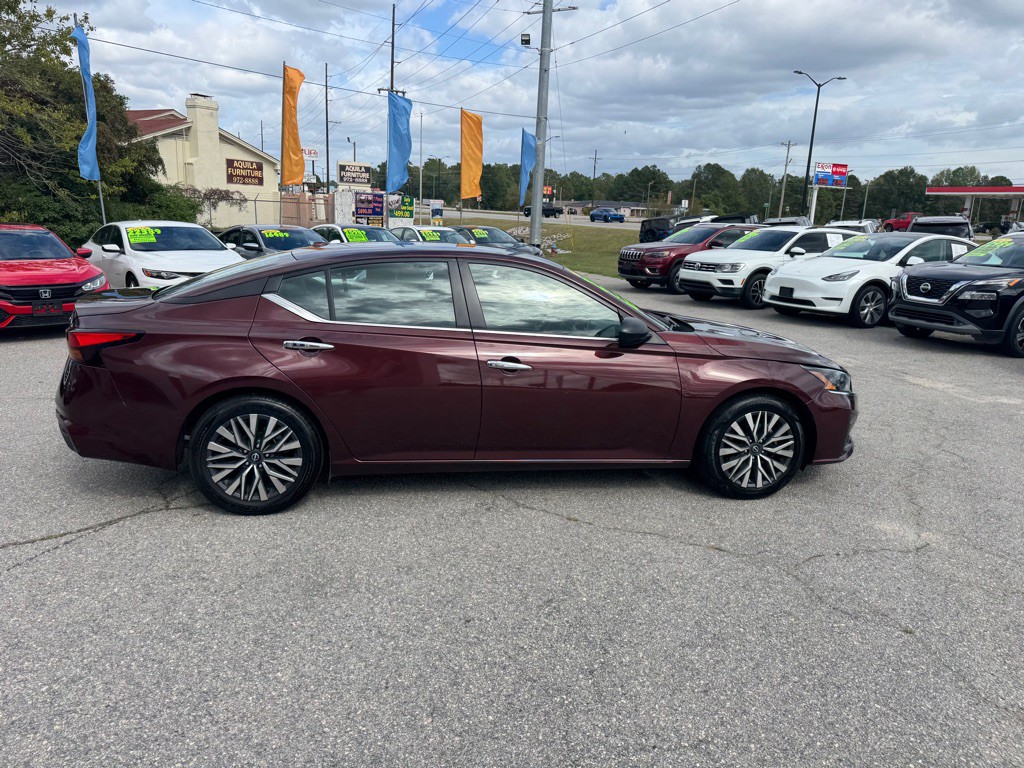 2024 Nissan Altima Image 6