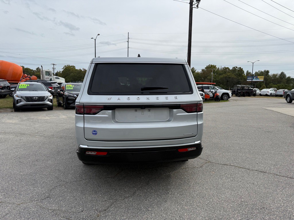 2024 Jeep Wagoneer Image 4