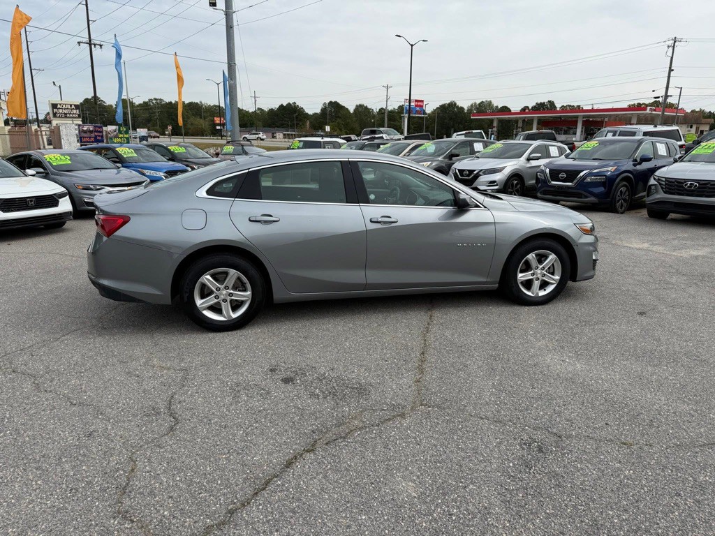2024 Chevrolet Malibu Image 6