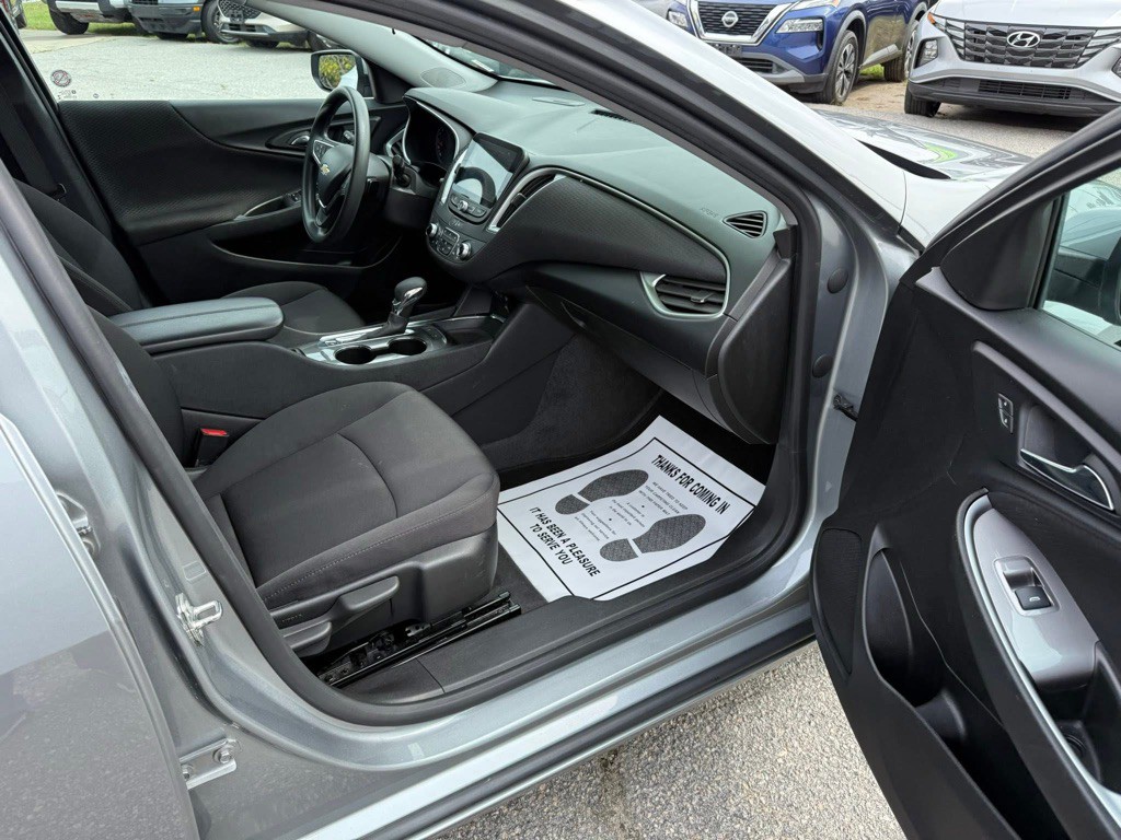 2024 Chevrolet Malibu Image 9