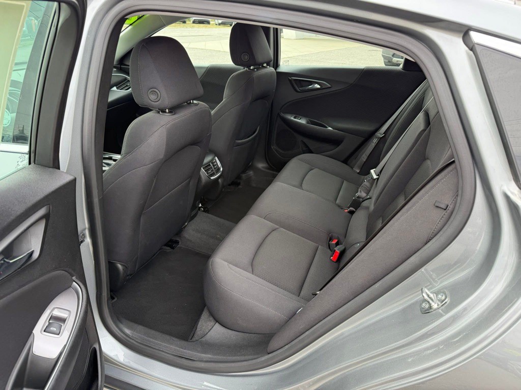 2024 Chevrolet Malibu Image 12