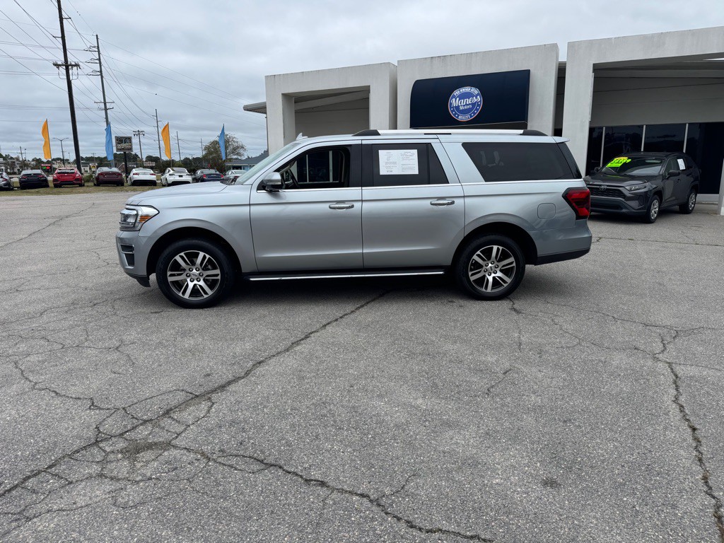 2023 Ford Expedition Image 2