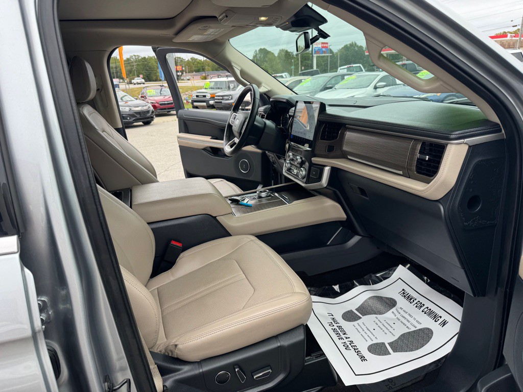 2023 Ford Expedition Image 16