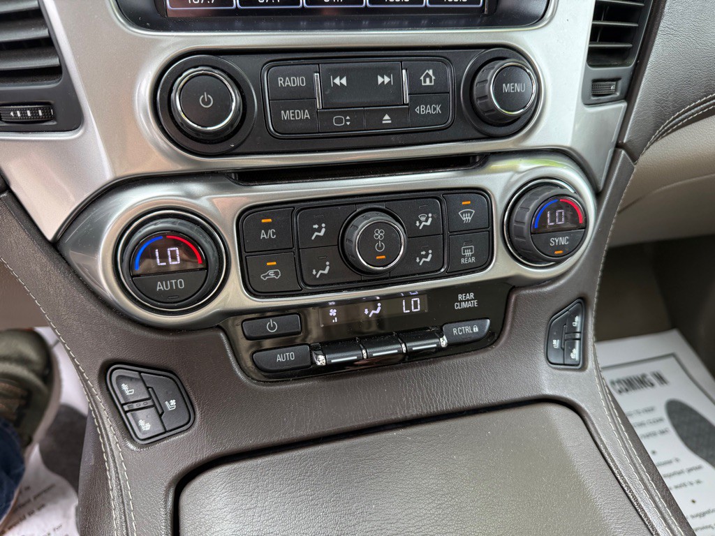 2020 Chevrolet Suburban Image 18