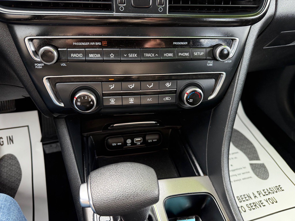 2020 Kia Optima Image 15