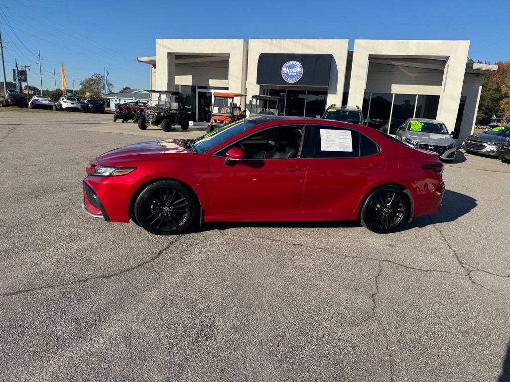 2021 Toyota Camry Image 2