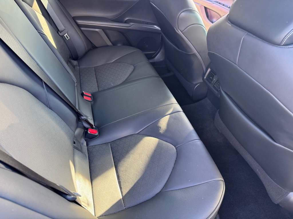 2021 Toyota Camry Image 15