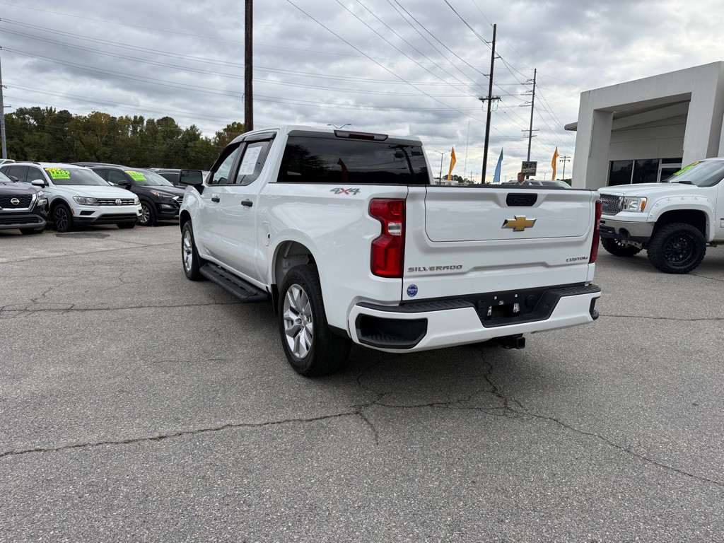 2021 Chevrolet Silverado 1500 Image 3
