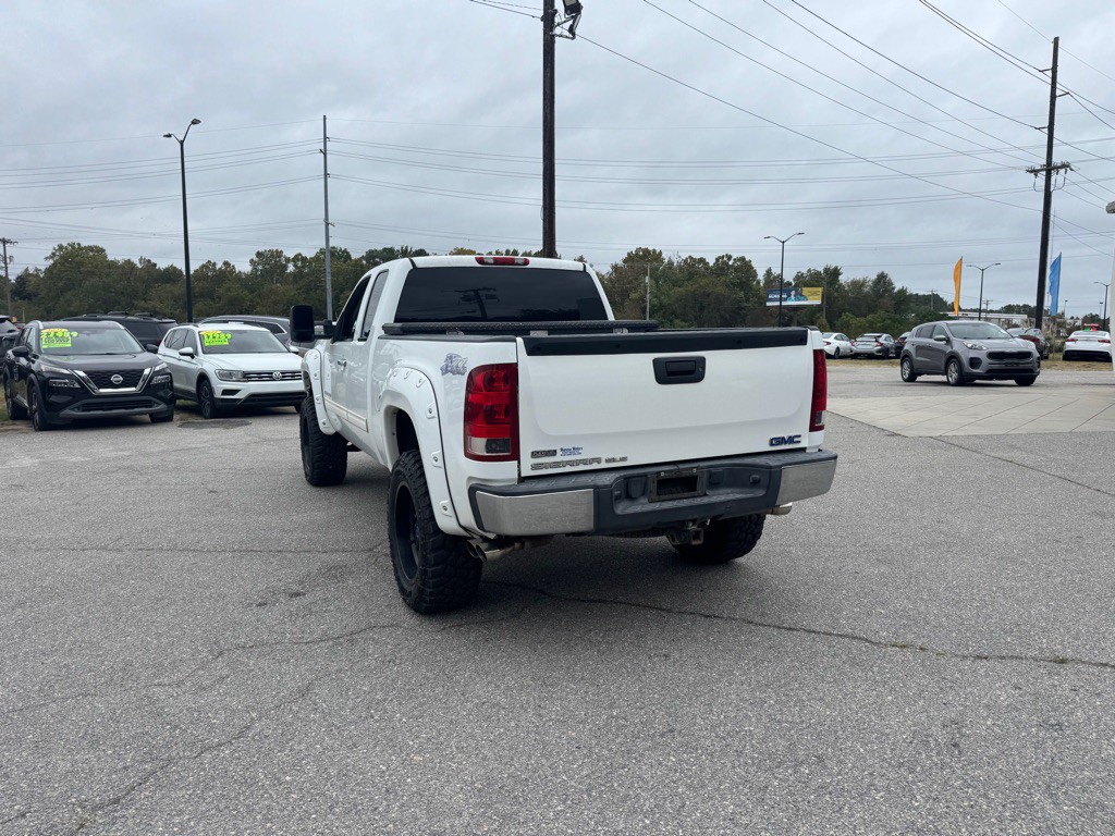 2011 GMC Sierra Image 3