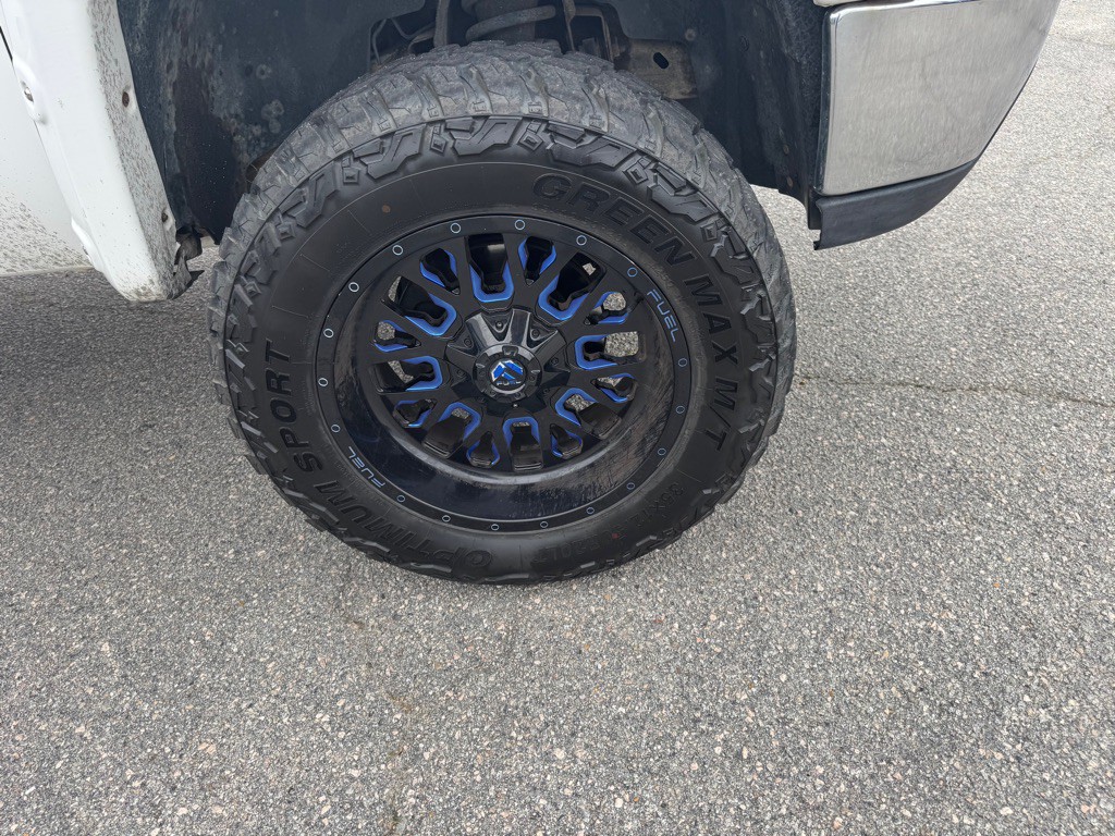 2011 GMC Sierra Image 16