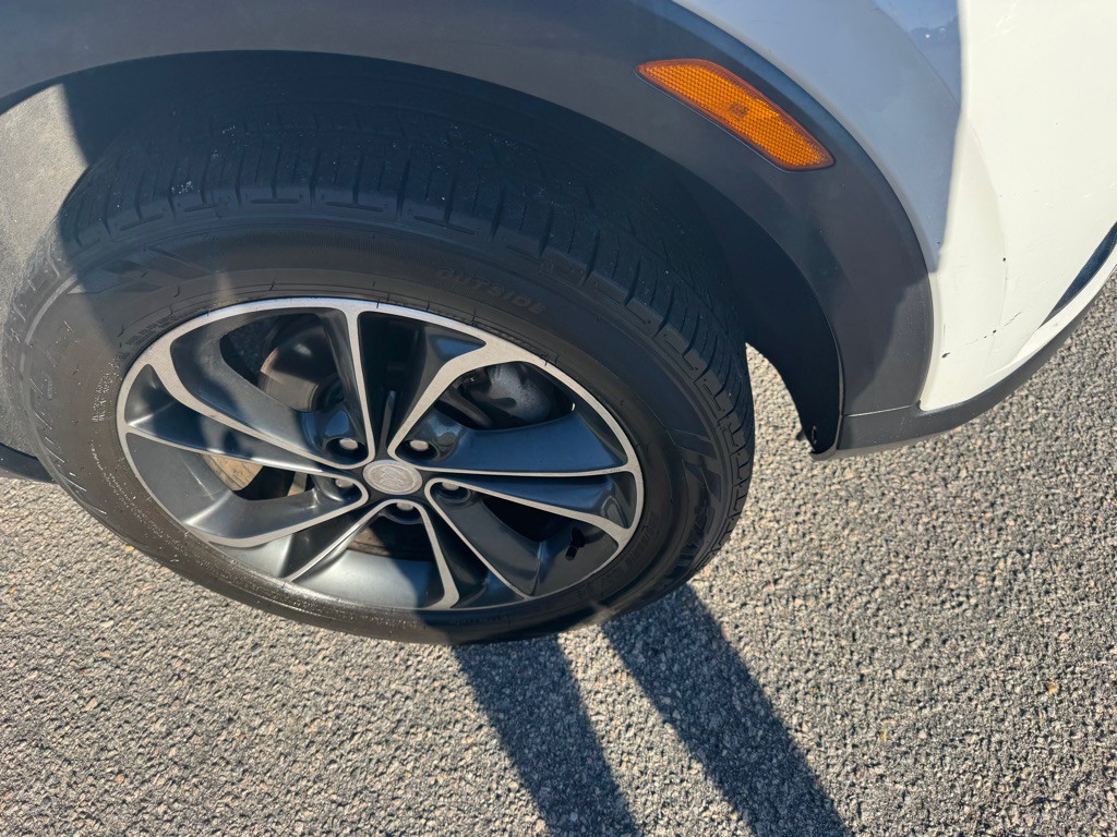 2021 Buick Enclave Image 17