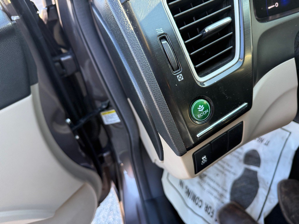 2013 Honda Civic Image 14