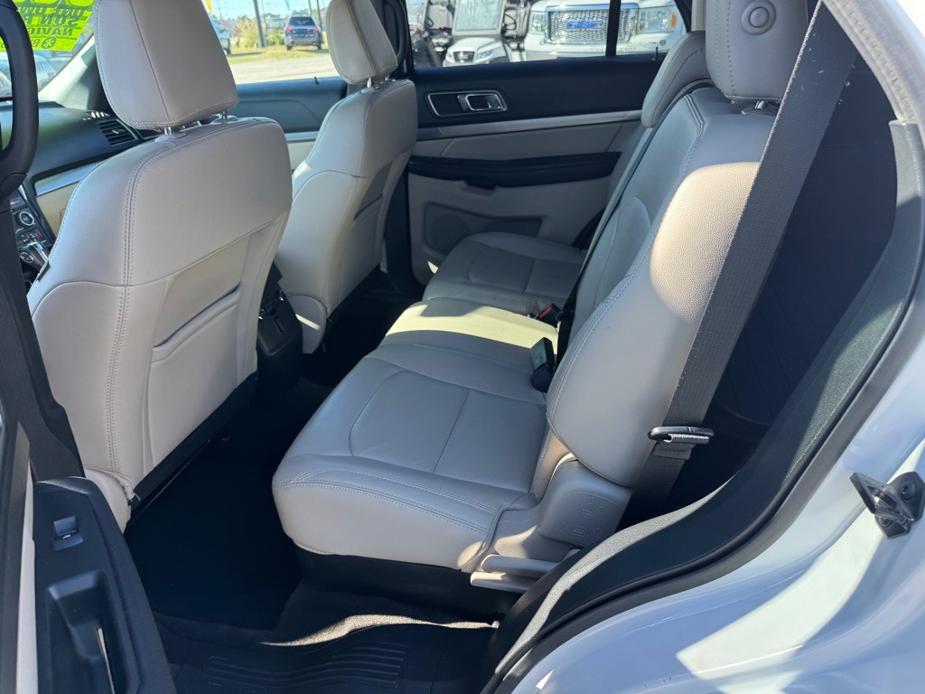 2018 Ford Explorer Image 13