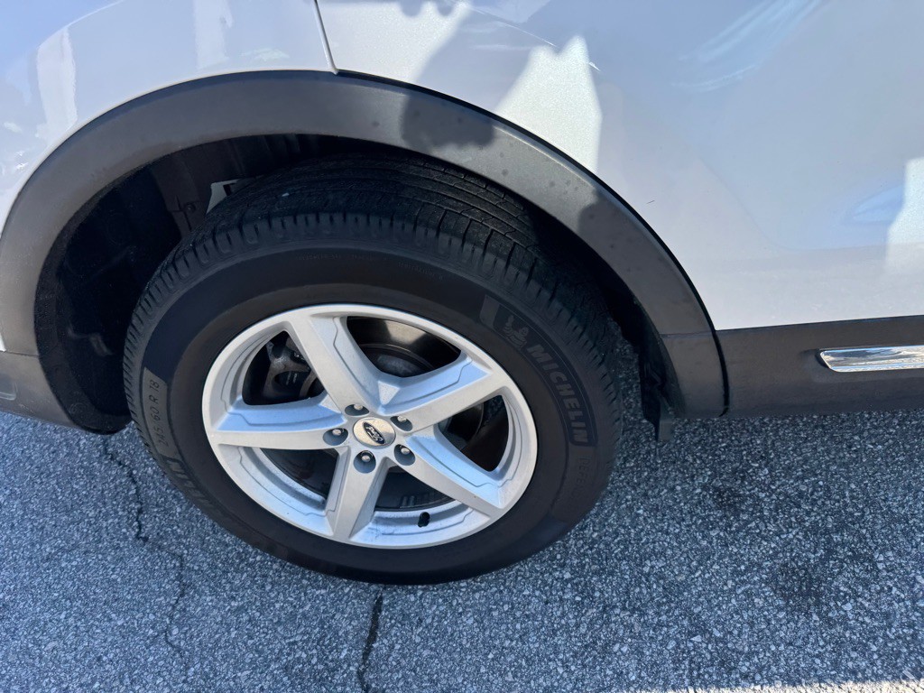 2018 Ford Explorer Image 18